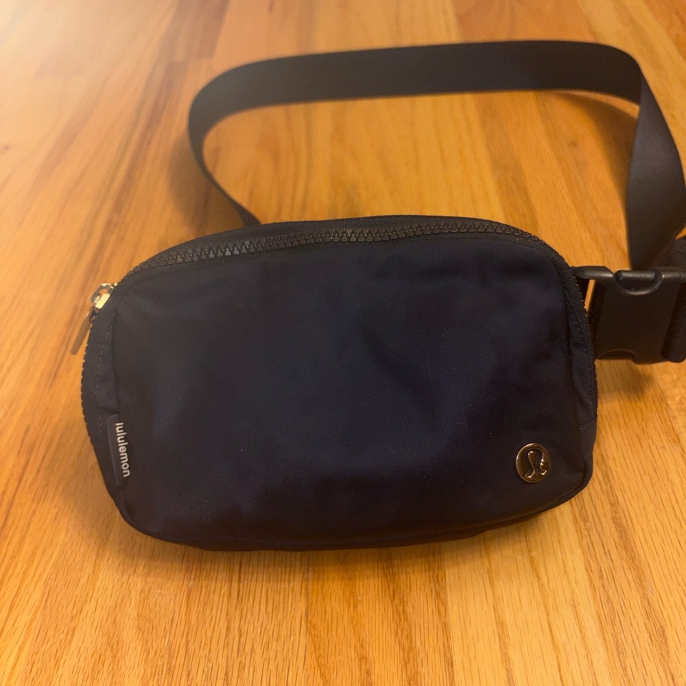 lululemon athletica Navy Belt Bag